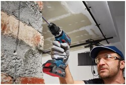 Bosch GAL 18V-40+2xProCORE 4,0Ah in Karton UNI - 3